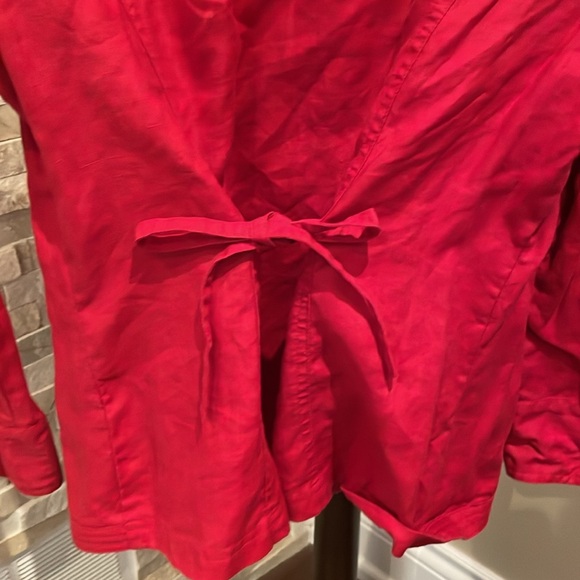 Red Linen shirt - Picture 6 of 7